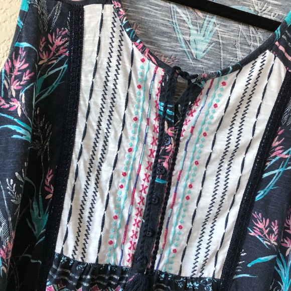 NWT Style &Co Macys Floral Embroidered Tassel Tank - Picture 5 of 6
